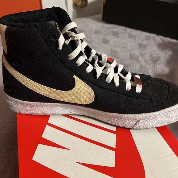 Men Nike - Picture 2 of 6